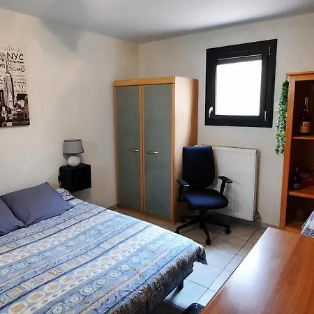 Homestay Chez Jocelyne Jassans-Riottier